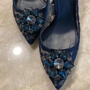 •   Dolce & Gabbana Pumps